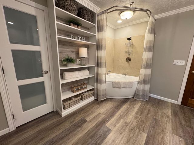 703 Dorchester Drive, Springfield, OH 45506