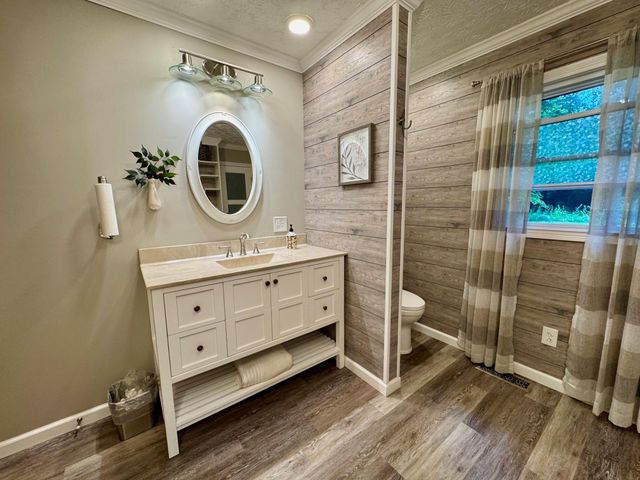 703 Dorchester Drive, Springfield, OH 45506