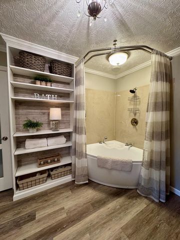 703 Dorchester Drive, Springfield, OH 45506