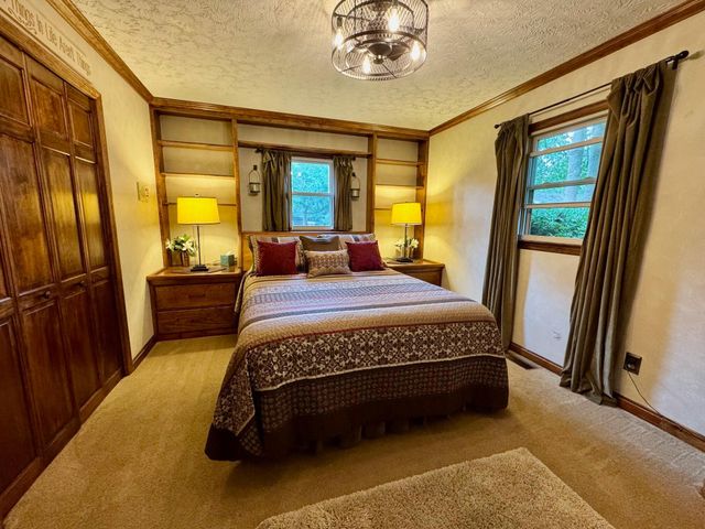 703 Dorchester Drive, Springfield, OH 45506