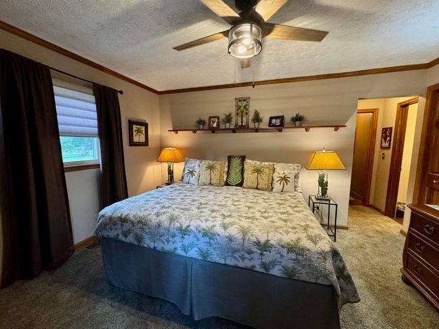 703 Dorchester Drive, Springfield, OH 45506