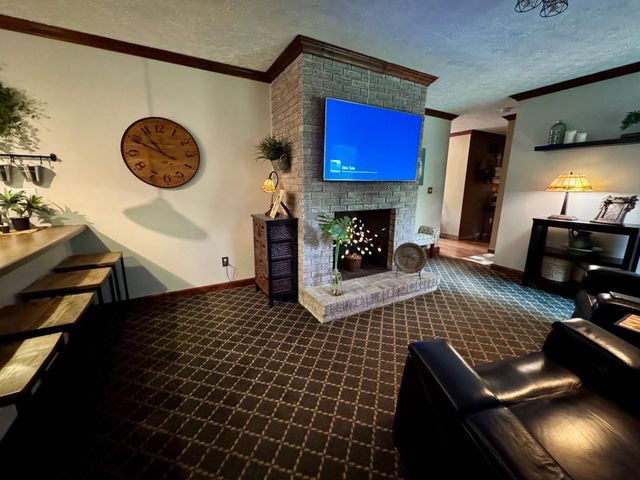 703 Dorchester Drive, Springfield, OH 45506