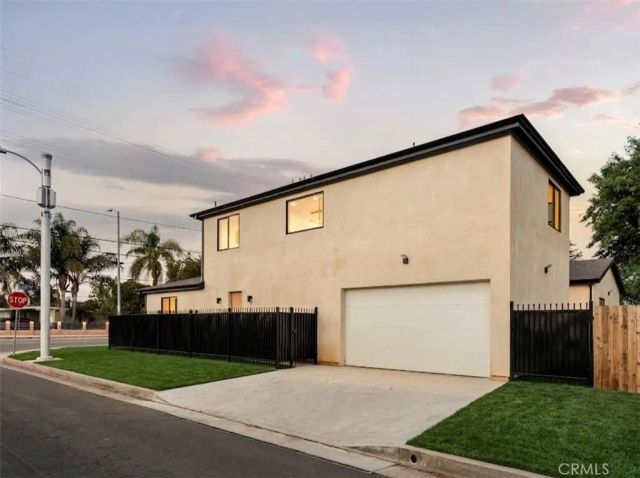 17852 Saticoy Street, Reseda, CA 91335