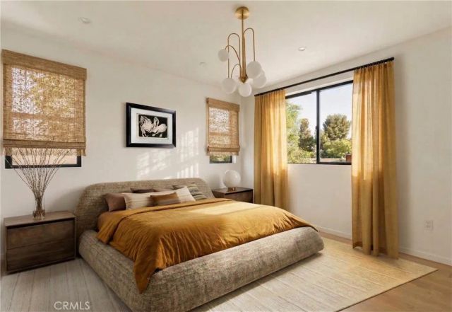 17852 Saticoy Street, Reseda, CA 91335