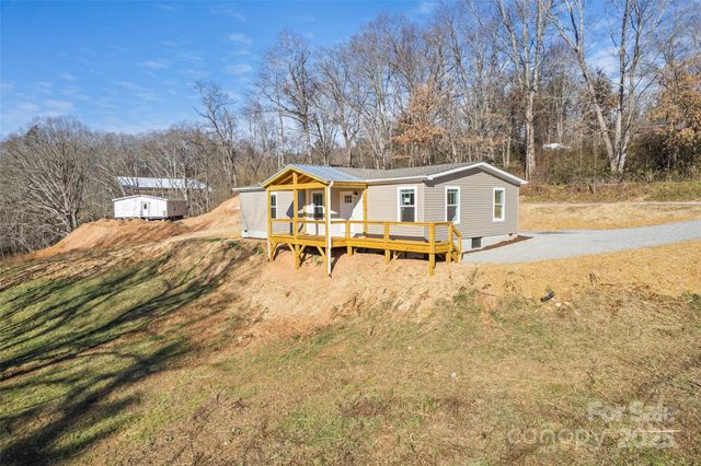 77 Geiranger Drive, Clyde, NC 28721