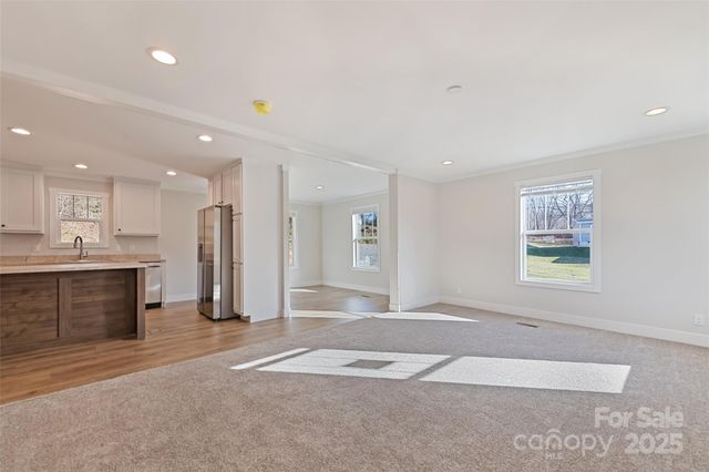 77 Geiranger Drive, Clyde, NC 28721