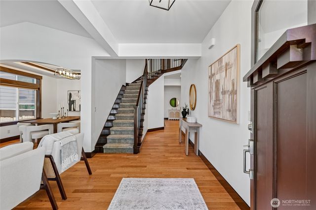 7015 NE 138th Street, Kirkland, WA 98034