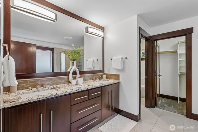 7015 NE 138th Street, Kirkland, WA 98034