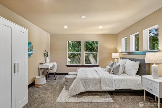 7015 NE 138th Street, Kirkland, WA 98034