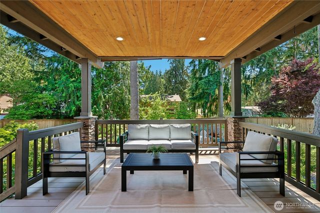 7015 NE 138th Street, Kirkland, WA 98034
