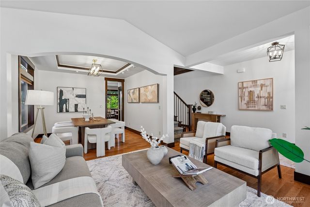 7015 NE 138th Street, Kirkland, WA 98034