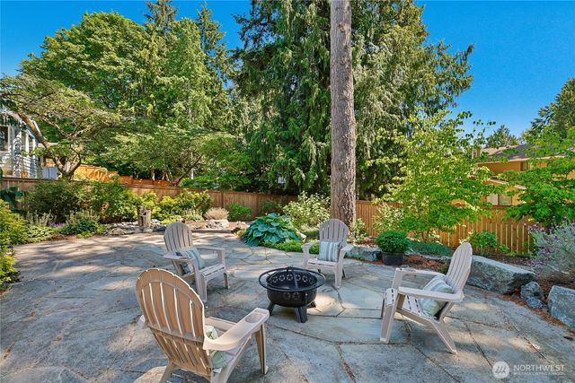 7015 NE 138th Street, Kirkland, WA 98034