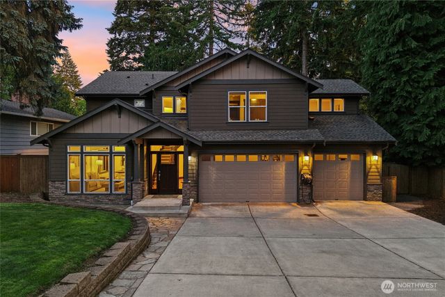 7015 NE 138th Street, Kirkland, WA 98034