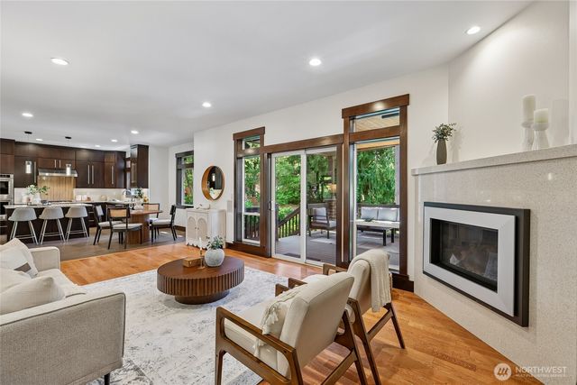 7015 NE 138th Street, Kirkland, WA 98034