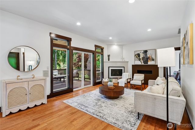 7015 NE 138th Street, Kirkland, WA 98034