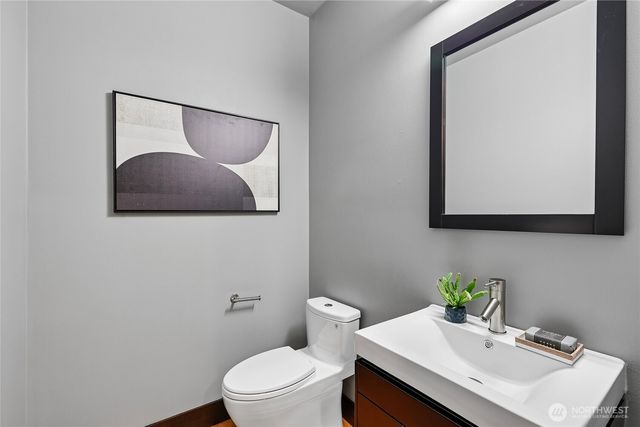 7015 NE 138th Street, Kirkland, WA 98034