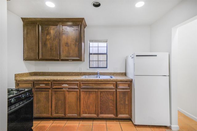 402 Bomar Street, Houston, TX 77006