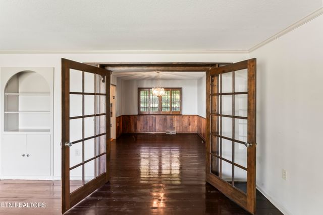 212 W Central Ave, Sweetwater, TN 37874