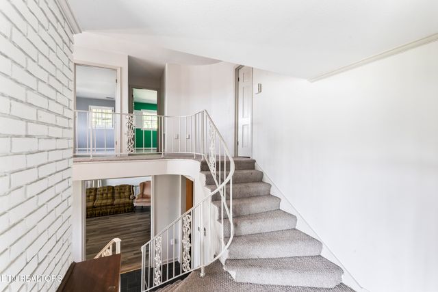 212 W Central Ave, Sweetwater, TN 37874