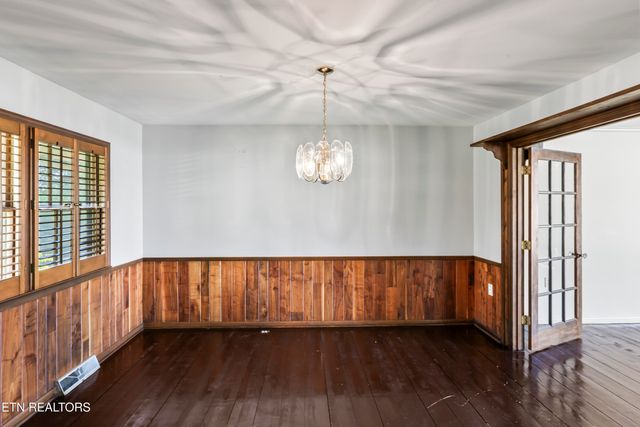 212 W Central Ave, Sweetwater, TN 37874