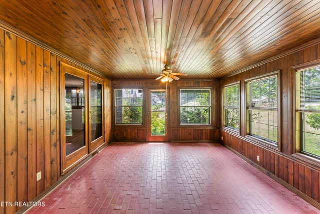 212 W Central Ave, Sweetwater, TN 37874