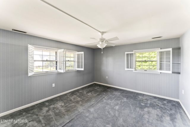 212 W Central Ave, Sweetwater, TN 37874