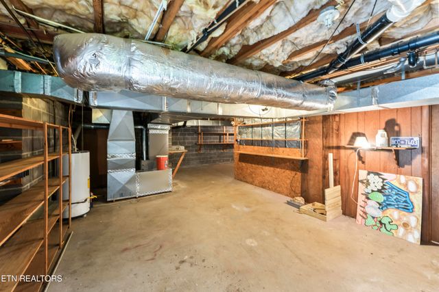 212 W Central Ave, Sweetwater, TN 37874