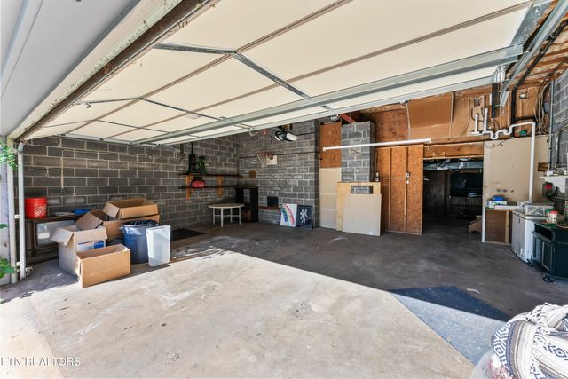 212 W Central Ave, Sweetwater, TN 37874