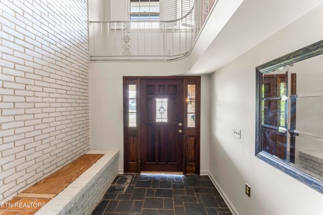 212 W Central Ave, Sweetwater, TN 37874