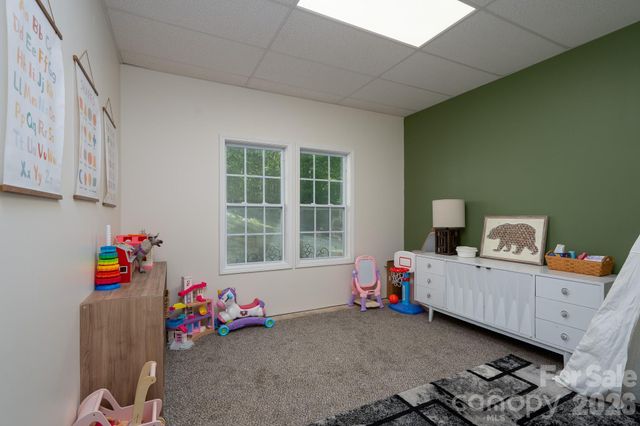 2960 Walter Drive NW, Concord, NC 28027