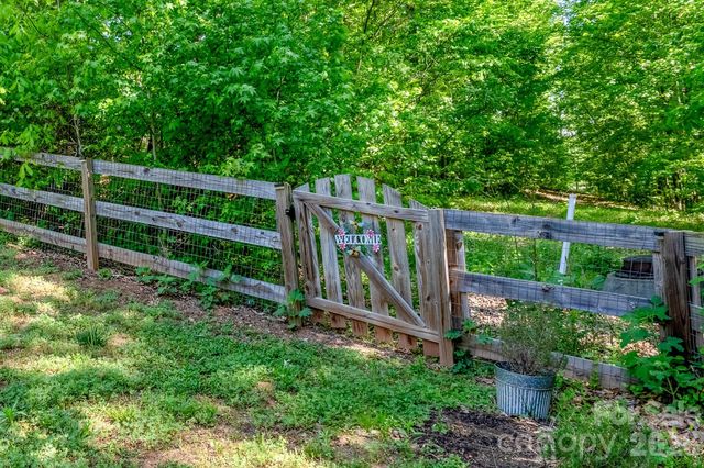 2960 Walter Drive NW, Concord, NC 28027
