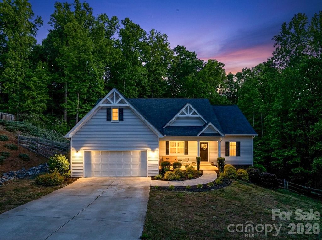 2960 Walter Drive NW, Concord, NC 28027