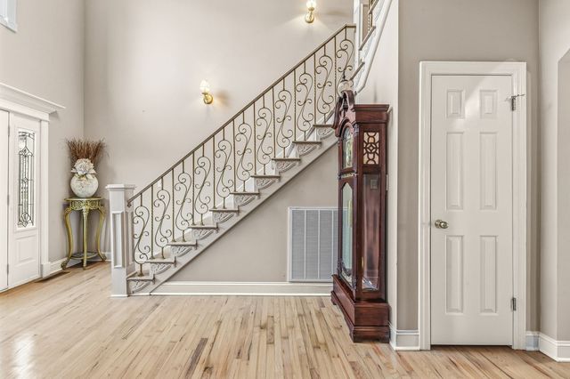 3693 Trousdale Ln, Columbia, TN 38401