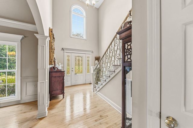 3693 Trousdale Ln, Columbia, TN 38401