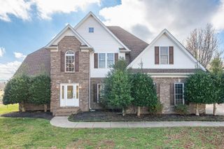 3693 Trousdale Ln, Columbia, TN 38401