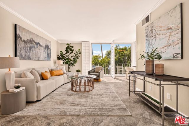 100 S Doheny Drive 402, Los Angeles, CA 90048
