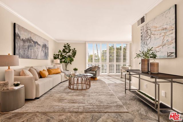 100 S Doheny Drive 402, Los Angeles, CA 90048