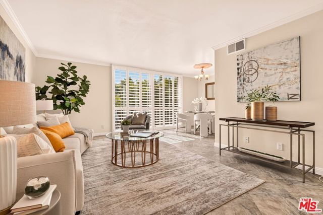 100 S Doheny Drive 402, Los Angeles, CA 90048