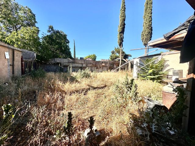 1924 Kenneth St, Modesto, CA 95351
