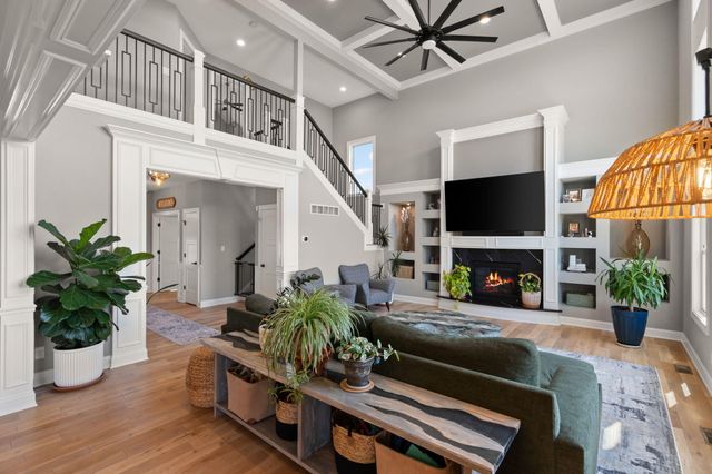 13431 Redbud Drive, St. John, IN 46373