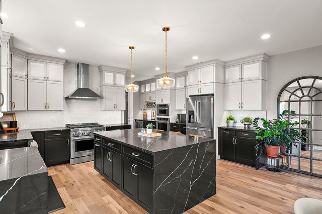 13431 Redbud Drive, St. John, IN 46373