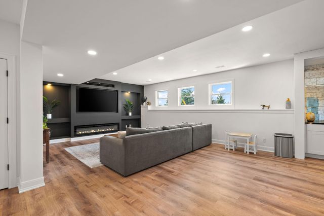 13431 Redbud Drive, St. John, IN 46373