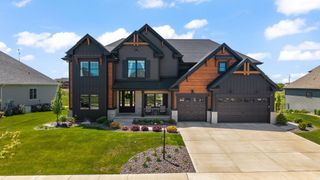 13431 Redbud Drive, St. John, IN 46373