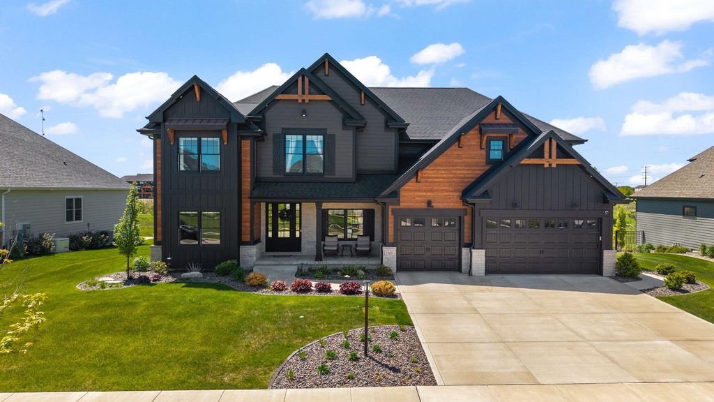 13431 Redbud Drive, St. John, IN 46373