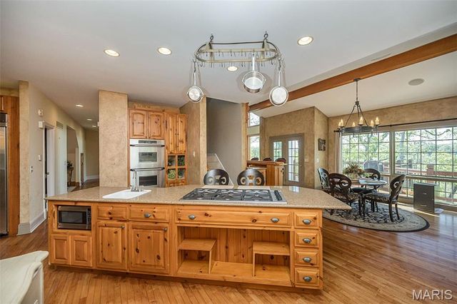 16925 Lewis Spring Farms Road, St Louis, MO 63005