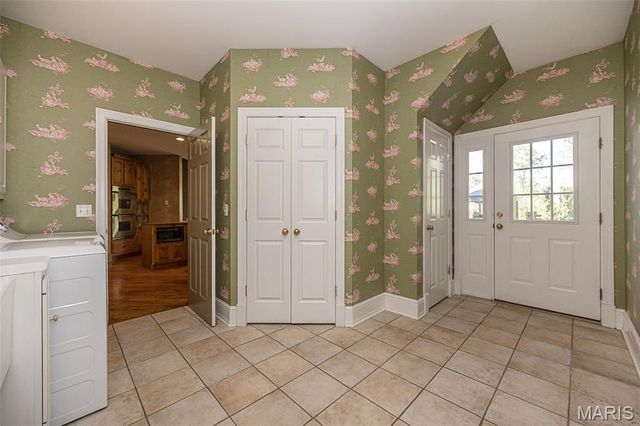 16925 Lewis Spring Farms Road, St Louis, MO 63005