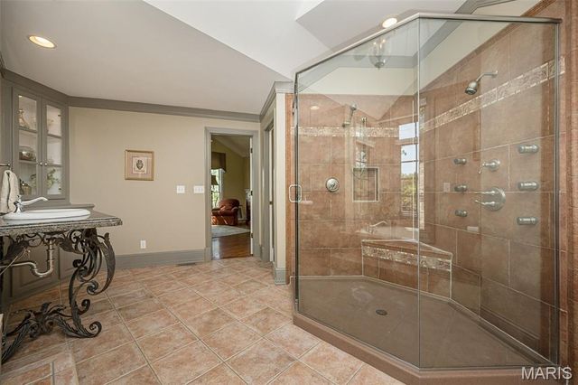 16925 Lewis Spring Farms Road, St Louis, MO 63005