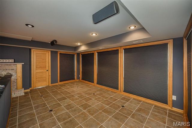 16925 Lewis Spring Farms Road, St Louis, MO 63005