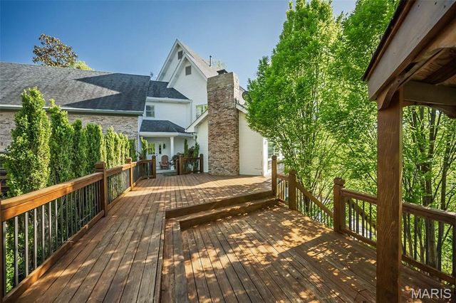 16925 Lewis Spring Farms Road, St Louis, MO 63005
