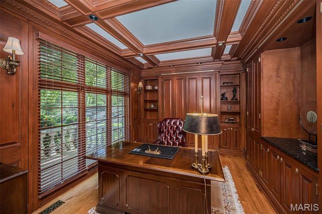 16925 Lewis Spring Farms Road, St Louis, MO 63005